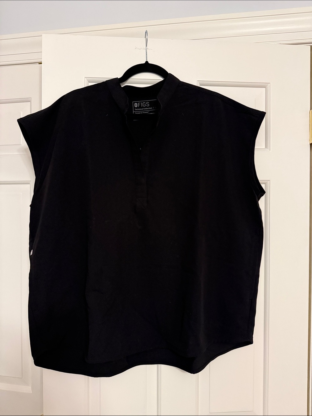 FIGS XL Black Rafaela Scrub Too